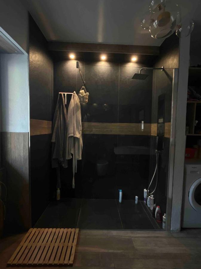Luce Private Deluxe Apartment Near The Station Tirano Exterior foto